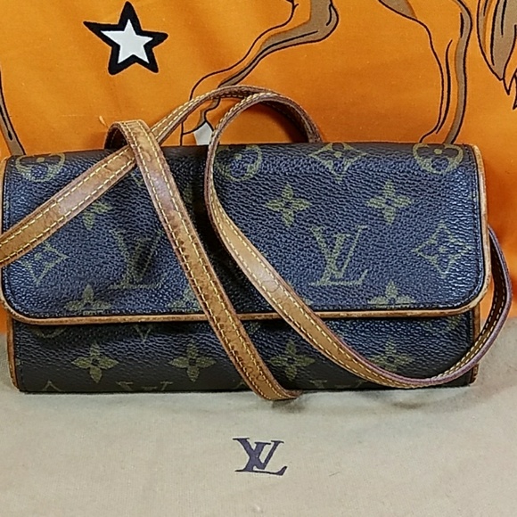 Louis Vuitton Handbags - Authentic Louis Vuitton Monogram Mini Twin Pochett